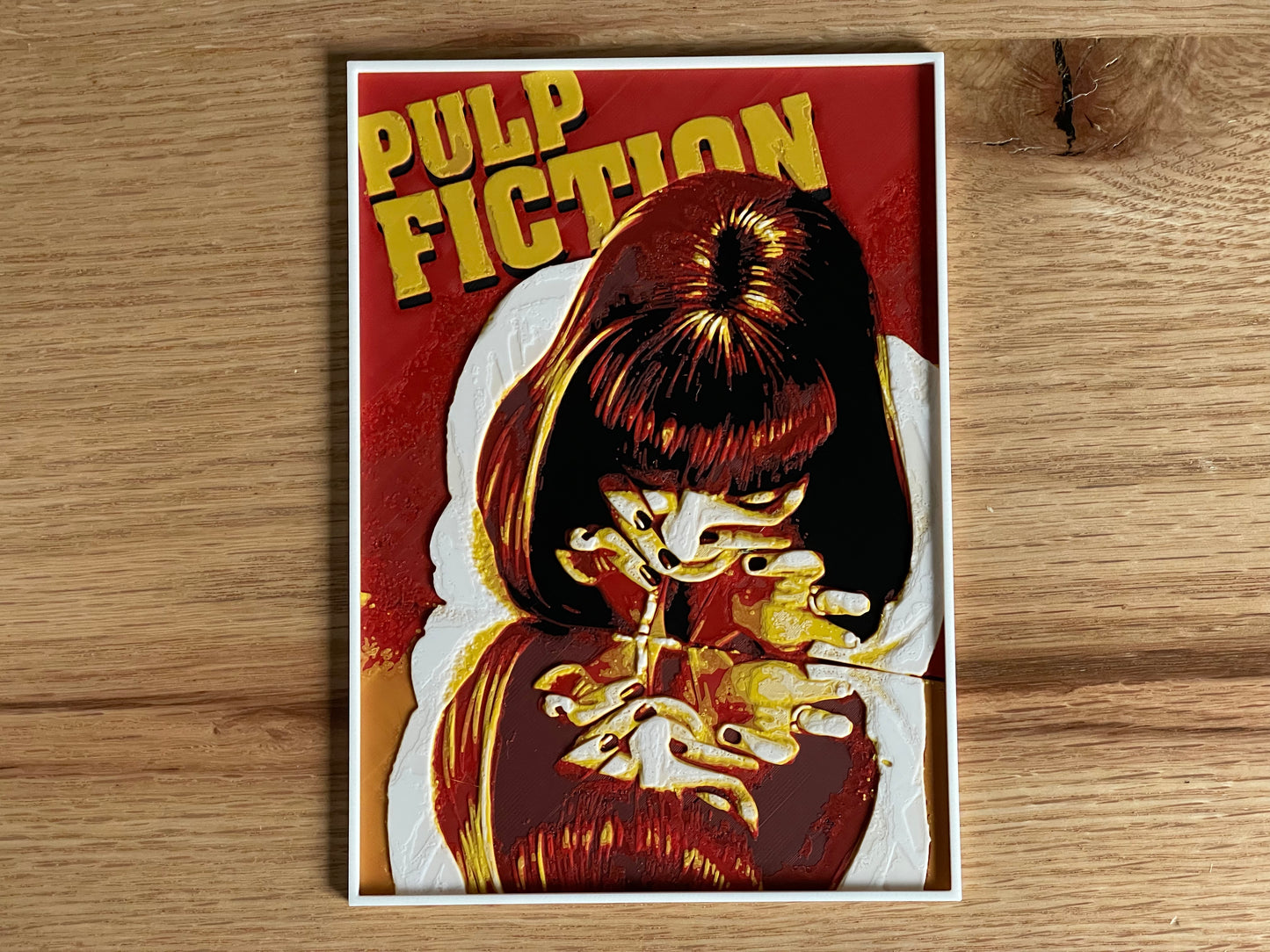 Poster of 'Pulp Fiction' with a stylized illustration on a wooden surface