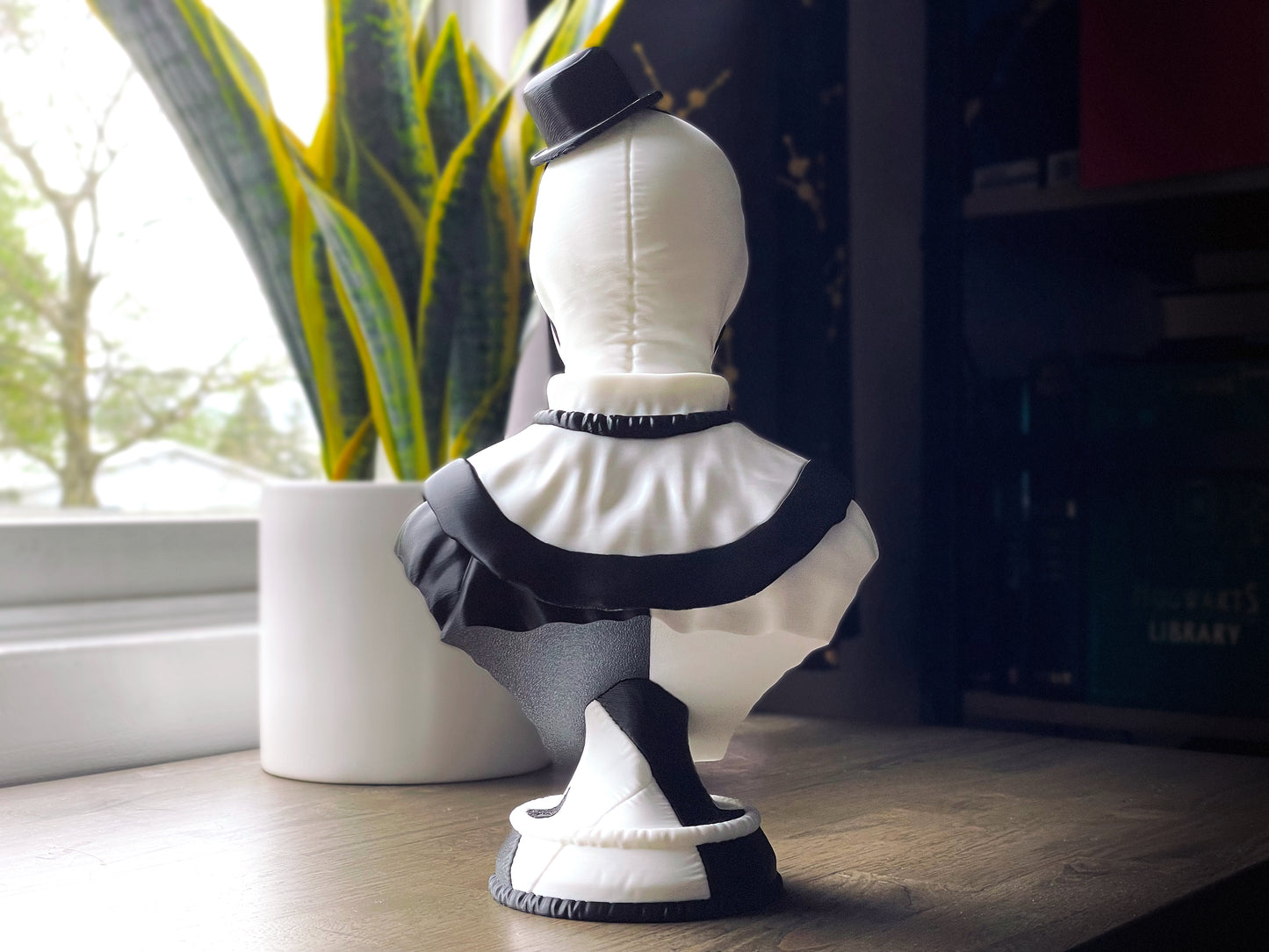 Terrifier Art The Clown Bust Statue